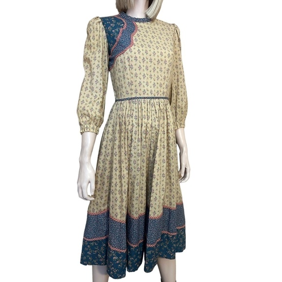 Suttles & Seawinds Vintage Victorian Dress House on Prairie Cottagecore Cotton - Picture 2 of 15